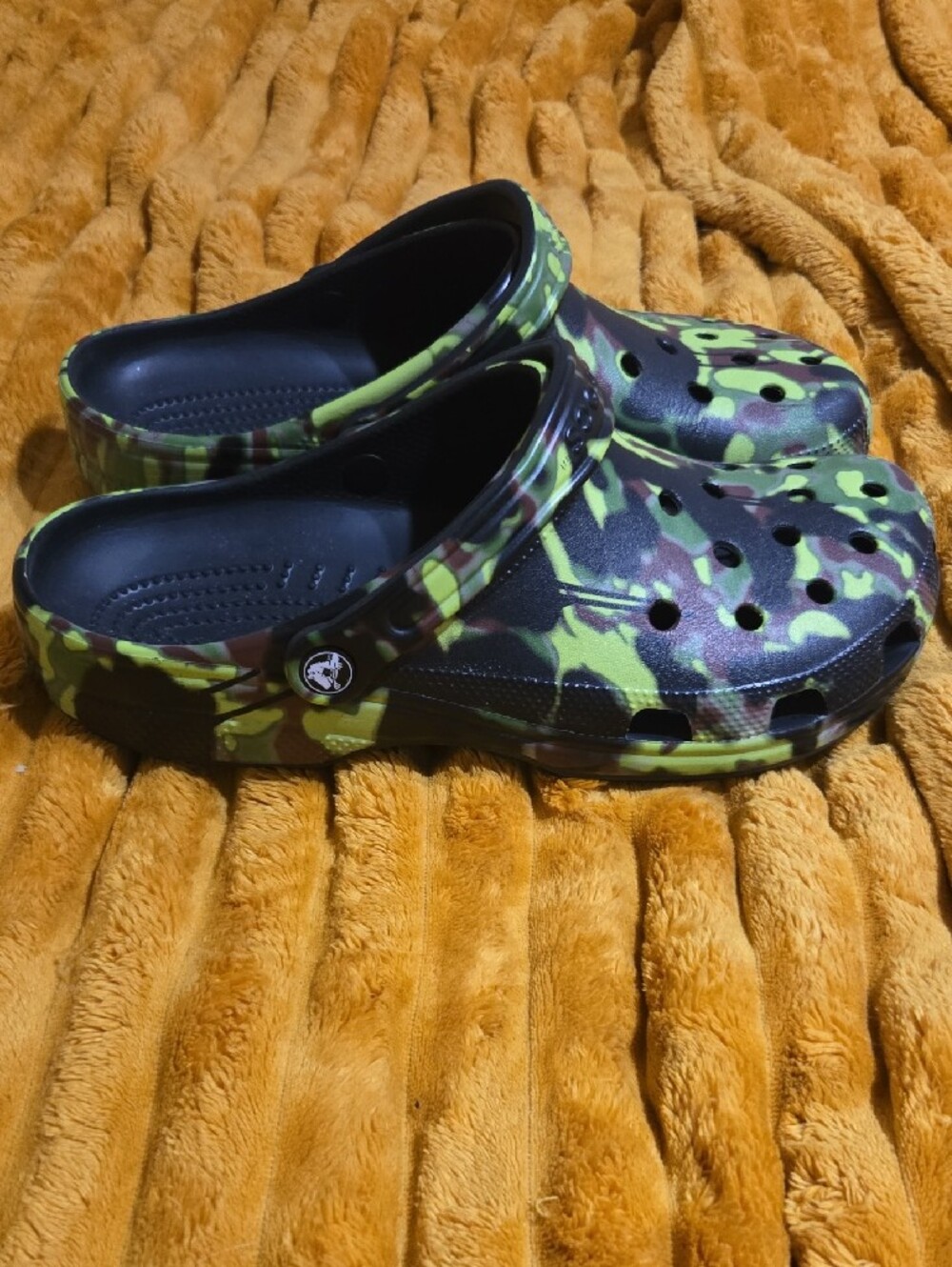 Crocs Classic Clog - Green Camo - Picture 2 of 3